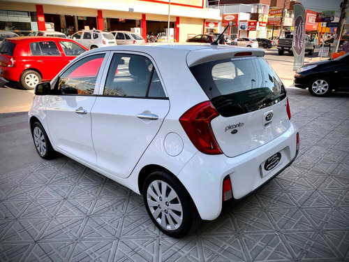Imagem 4 de 13 de Kia Picanto 1.0 Ex 12v Flex 4p Manual