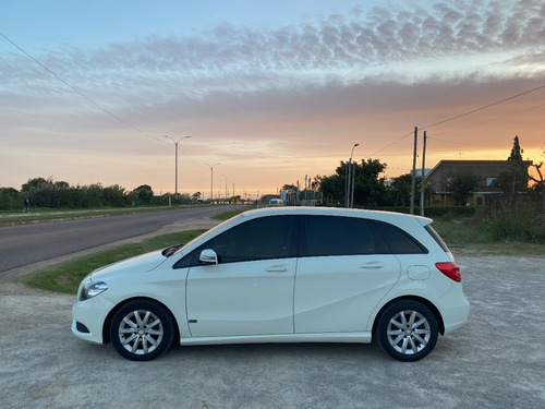 Mercedes Benz B200