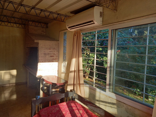 Casa Con Hermoso Terreno Próximo A La Playa