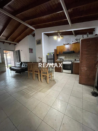Casa En Las Villas, San Juan, Diaz, Isla De Margarita Cod: 1435