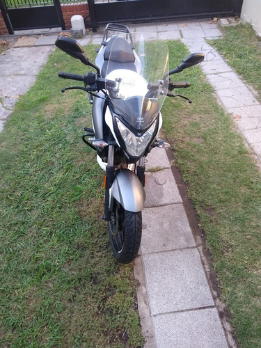 Bajaj Rouser Ns 200