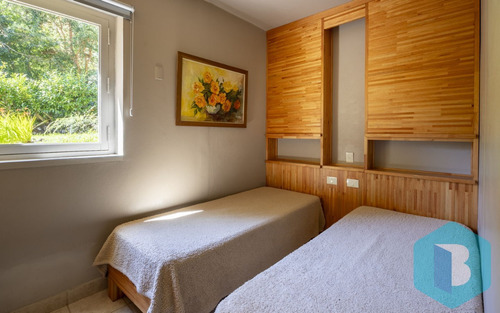 Alquiler Casa En Bariloche Con Costa De Lago Nahuel Huapi. Villa Tacul. Capacidad 8. 334.