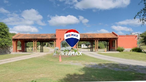 Terreno En Venta Club De Campo Las Cañadas 1264 M2