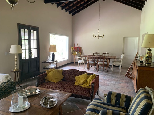 Casa En Venta - Santa Catalina - Open Door - Lujan