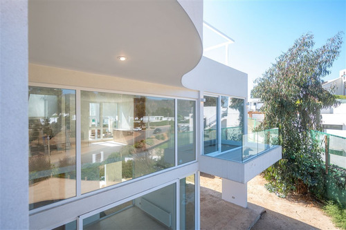 Proyecto De 9 Casas Nuevas En Sector Tranquilo De Marbella