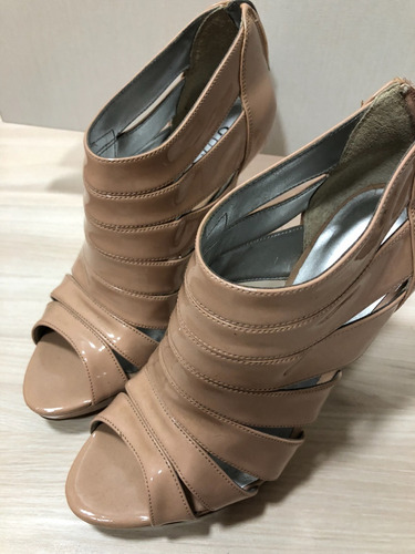 Sandália Guess Nude Rosado