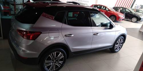 Imagen 3 de 7 de Seat Arona 1.6 Xcelllence Tiptronic