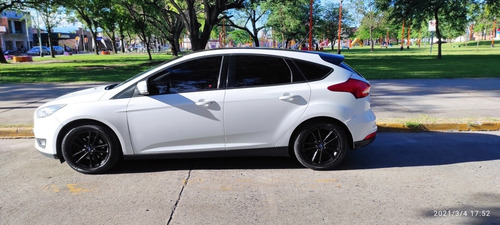 Ford Focus Version S, 1.6