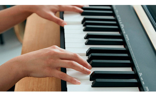 Piano Digital Casio Cdp-s110 88 Teclas Com Pedal E Fonte Voltagem Pilha