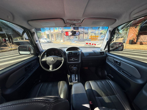 Mitsubishi Pajero TR4 2.0 4x2 Flex Aut. 5p