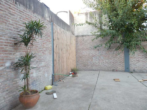 Imagen 8 de 9 de Local En Venta En Quilmes Oeste