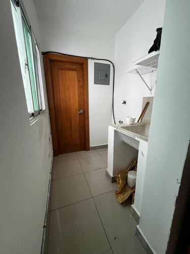 Moderno Y Espacioso Apartamento En Venta - 2do Nivel