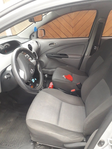 Toyota Etios 2013 1.5 16v Xs 4p