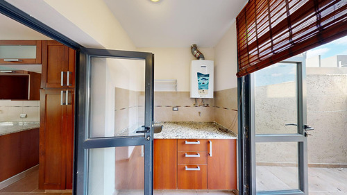 Venta Casa 4 Dormitorios 4 Baños / Pileta B. Jardin Claret