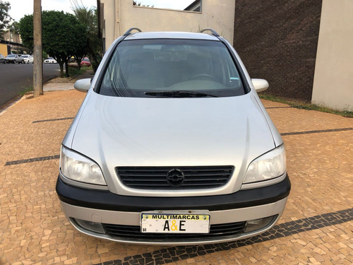 Imagem 5 de 8 de Chevrolet Gm Zafira 2.0 Prata 2001