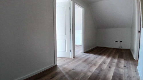 Arriendo Casa Santa Rosa De Huechuraba (90045)