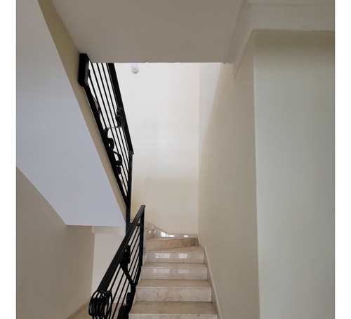 Foxpiantini.com - V115 | Pent House En Venta En Piantini | Exclusividad Y Vistas Panorámicas