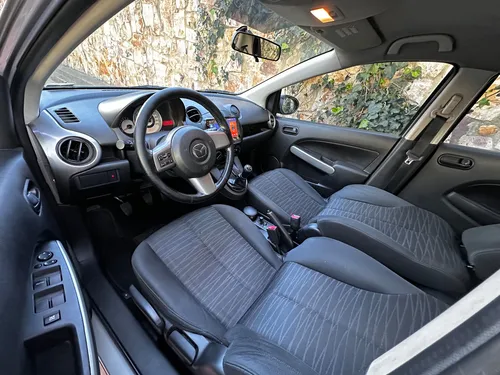 Mazda 2 1.5 15hap