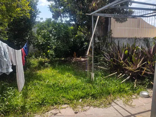 Casa Com 2 Quartos,2 Banheiros, Espaçosa