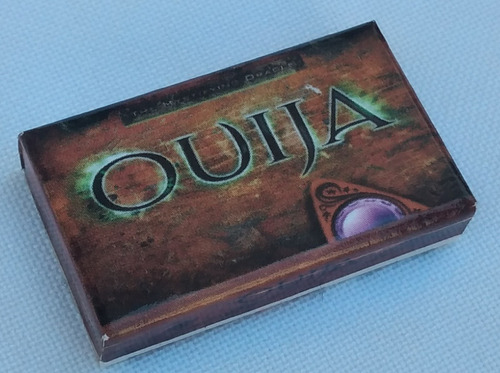 Mini Juego De Mesa Ouija, 3x1.9cm. Solo Caja