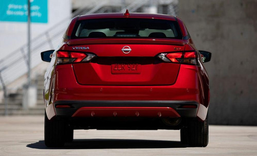 Imagen 4 de 17 de Nissan Versa 2023 1.6 Exclusive At