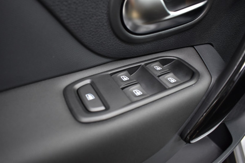 Imagen 14 de 17 de Renault Stepway Zen + Póliza Todo Riesgo