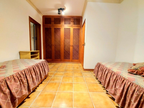 Imagem 11 de 19 de Apartamento Residencial - R$380.000,00 - 3 Dormitórios - Piscina - Praia Das Enseada - Guarujá/sp - Ap05207 - 68122811