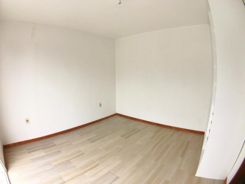 Apartamento En Venta A Metros De Rambla Costanera