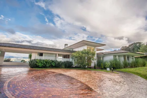 Casa En Venta En Mercenario. Cod V23518
