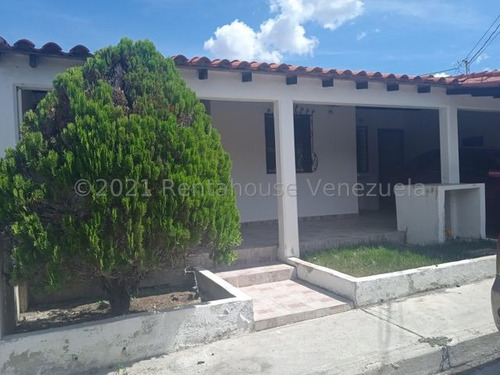 Imagen 2 de 14 de #22-11058 Casa En Venta En Urbanización En Cabudare En La Ribereña