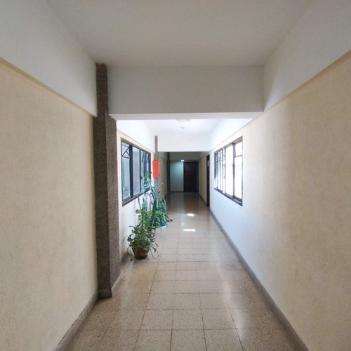 En Galería Norte, Oficina Ideal Para Estudio!!!!!! Ahora Con Nuevo Precio!!!