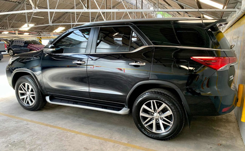 Toyota Sw4 2.8 Srx 177cv 4x4 7as At 2017