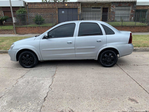 Chevrolet Corsa 1.8 Gl Aa+da 2010