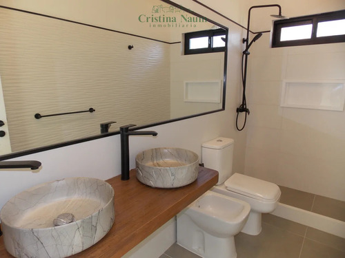 Casa A Estrenar En El Golf A 300 Metros De La Rambla