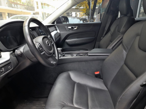 Volvo XC60 2.5 T5 Momentum
