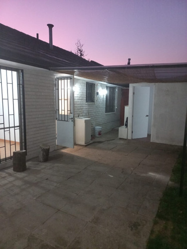 Se Vende Casa Esquina En Las Condes, 280 Metros Cuadrados