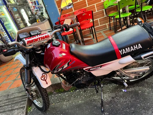 Moto Dt 125