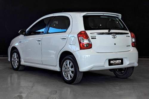 Imagen 6 de 14 de Toyota Etios 1.5 Xls A/t 2017