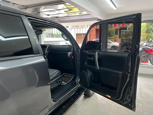Toyota 4runner Sr5 At 4x4 2021