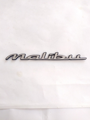 Emblema Letra Malibú Chevrolet Cajuela Modelos  1998-2002