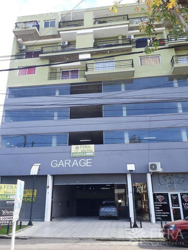 Imagen 1 de 15 de Venta De Cochera Cubierta En Wilde (23233)