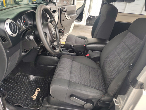 Jeep Wrangler 3.8 Sport X 4x4 Mt