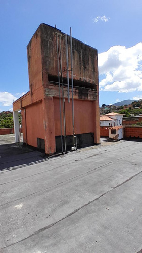 En Venta Edificio Comercial En El Corazón De Guarenas. Kn