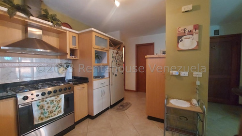 Apartamento En Venta En La Trigaleña Valencia Carabobo 24-2563, Eloisa Mejia