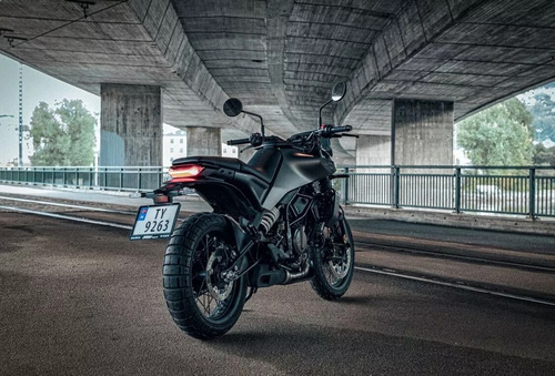 Tienda Oficial Husqvarna: Svartpilen 401 Ng