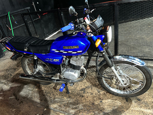 Suzuki Ax100 Como Nueva! Varios Extras