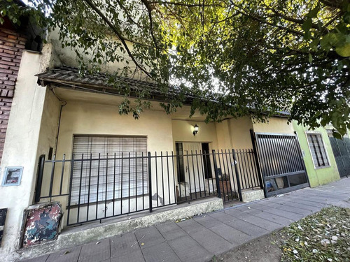 Imagen 3 de 8 de Casa - Castelar Norte