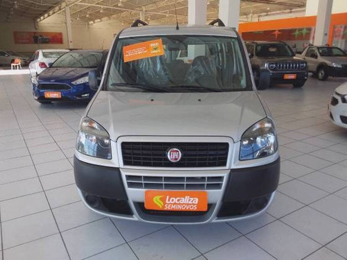 Imagem 1 de 9 de Fiat Doblò 1.8 Mpi Essence 7l 16v Flex 4p Manual