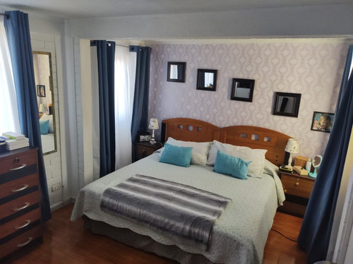 Casa De 2 Pisos, Barrio Las Rosas, Maipú
