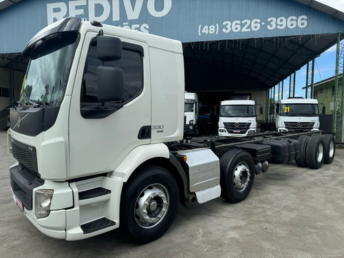 Volvo Vm 330 Bitruck 8x2 Ano 2019